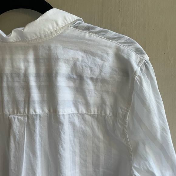 White 1/2 button-up, long sleeved shirt; Size: Medium - Picture 4 of 4